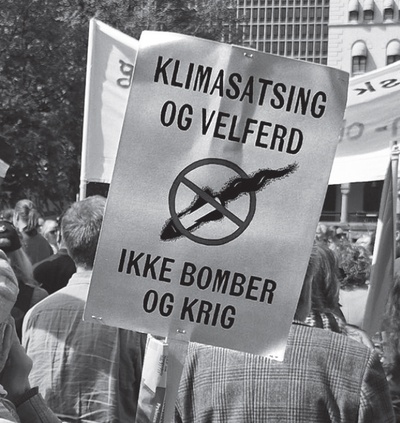 STOPP OPPRUSTNINGSVANVIDDET! [Demonstrasjon mot statsbudsjettet]