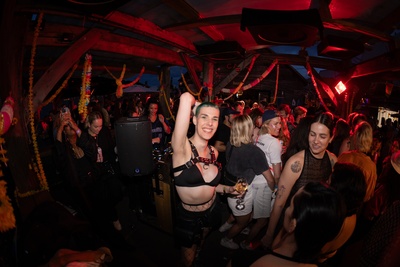 Karmaklubb* x Black Box teater Foyer Party!